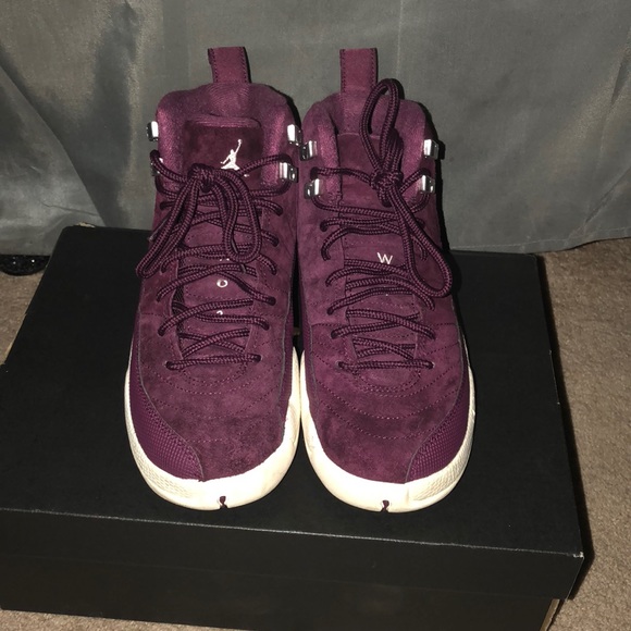 all maroon jordans